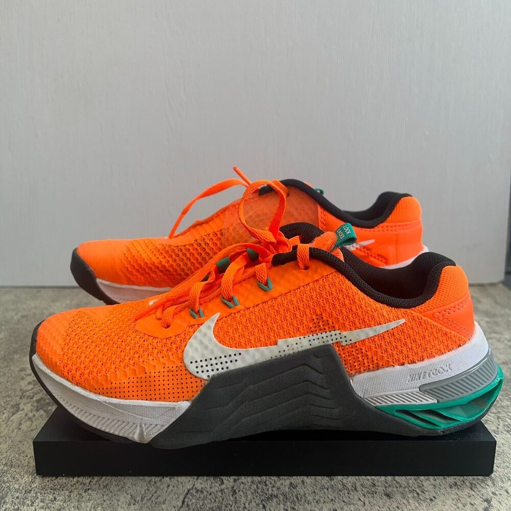 🛑 SOLD🛑 Nike Metcon Orange Womens Size 5